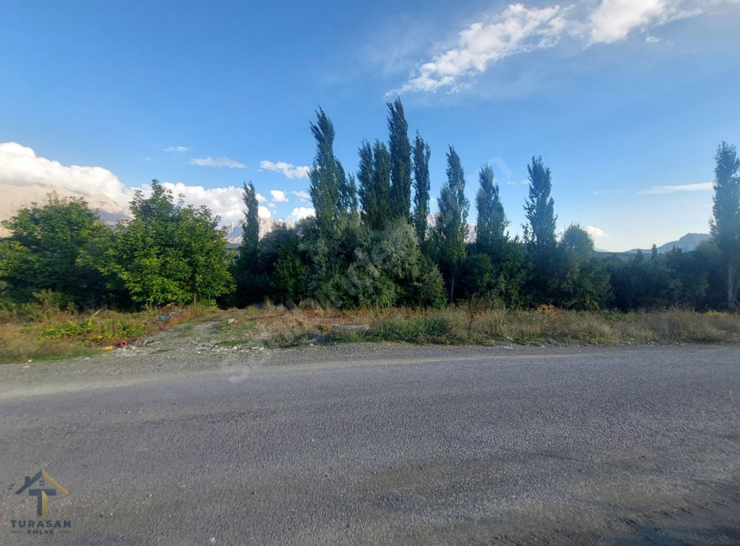 ÇAMARDI ECEMİŞ ÇAYINA SIFIR SATILIK 8.777m2 BAHÇE