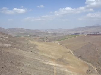 Menik Mevkisinde 135.100m² Dönüm TEK TAPU Satılık Tarla