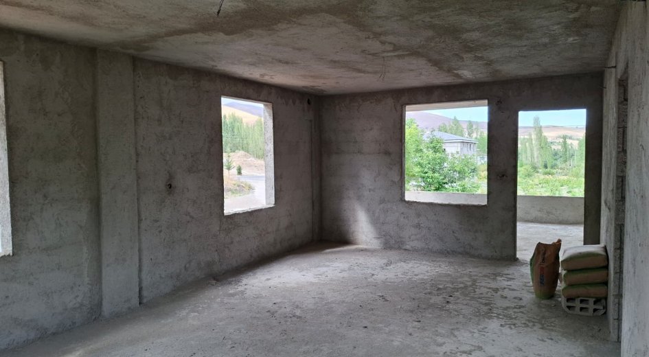 500 m² Arsa İçinde 2 Katlı 250 m² Ev – Sıvalı Kaba İnşaat