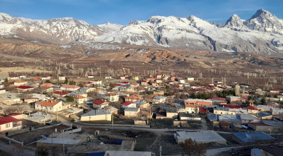 BADEMDERE TOKİ KÖY VE DAĞ MANZARALI - Fotoğraf 28 | Turasan Emlak Niğde