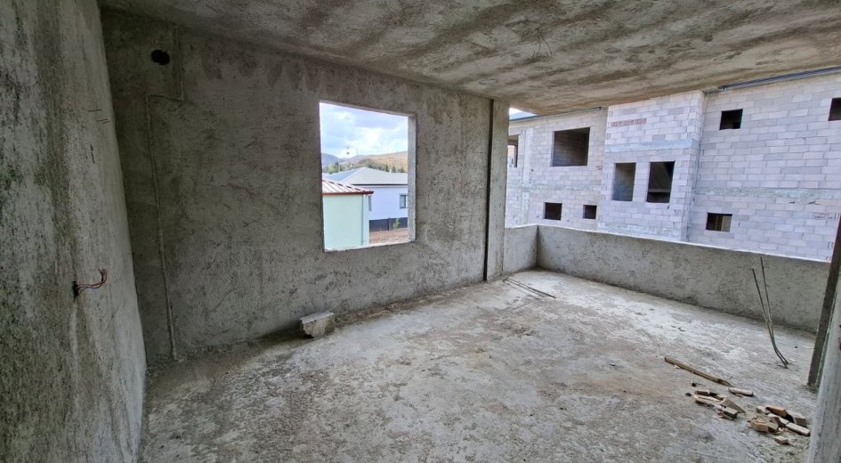 500 m² Arsa İçinde 2 Katlı 250 m² Ev – Sıvalı Kaba İnşaat