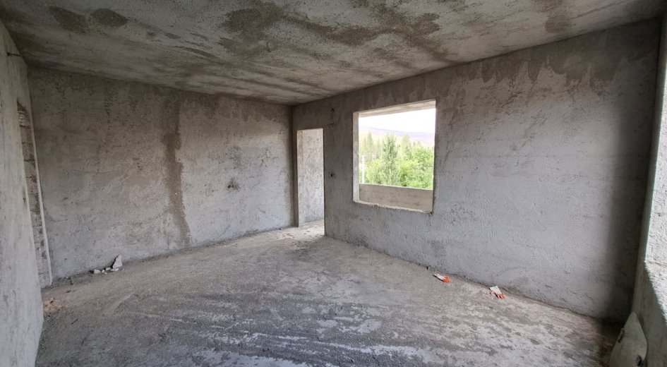500 m² Arsa İçinde 2 Katlı 250 m² Ev – Sıvalı Kaba İnşaat