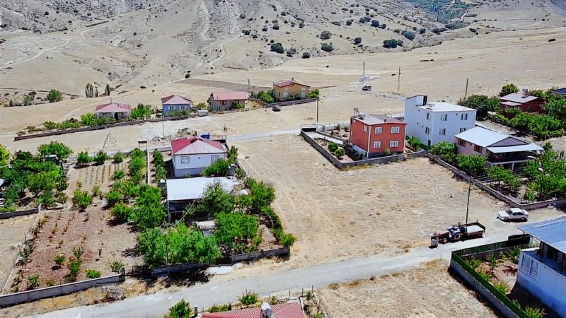 TURASAN EMLAKTAN ÇUKURBAĞ KÖYÜNDE İMARLI 500m² VİLLALIK ARSA - Fotoğraf 12 | Turasan Emlak Niğde