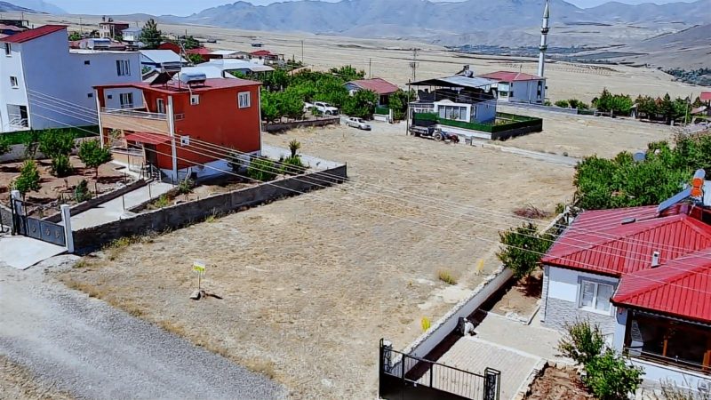 TURASAN EMLAKTAN ÇUKURBAĞ KÖYÜNDE İMARLI 500m² VİLLALIK ARSA - Fotoğraf 14 | Turasan Emlak Niğde