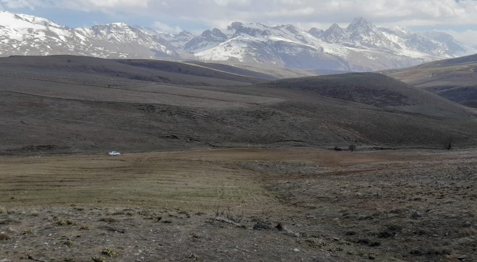 Menik Mevkisinde 135.100m² TEK TAPU Satılık Tarla