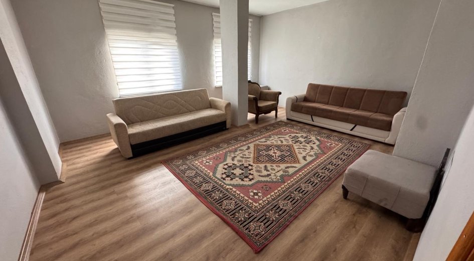 Çamardı Çarşı Merkezde Kaçırılmayak Satılık 2 + 1 Daire Fırsatı  - Fotoğraf 2 | Turasan Emlak Niğde
