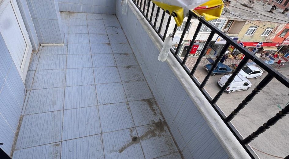 Çamardı Çarşı Merkezde Kaçırılmayak Satılık 2 + 1 Daire Fırsatı  - Fotoğraf 12 | Turasan Emlak Niğde