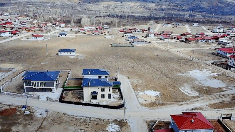 TURASAN EMLAK'TAN DEMİRKAZIK DAĞLARININ ETEĞİNDE MÜSTAKİL ARSA! - Fotoğraf 13 | Turasan Emlak Niğde