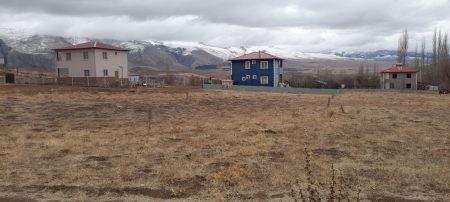 Bademdere Köyünde Villa, Ev ister Yatırıma Uygun İmarlı Arsalar