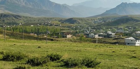Burç Köyünde Ev ve Elektrik Aboneliği bulunan 5238m² Kupon Tarla