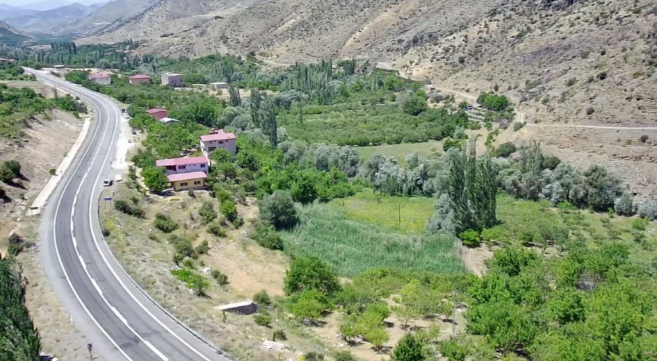YELATAN KÖYÜNDE İMARA AÇIK 5.050 m² ARSA - Fotoğraf 1 | Turasan Emlak Niğde